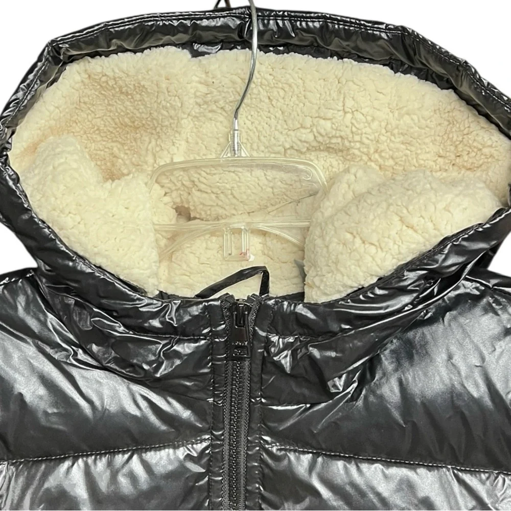 🌻NEW w/tag Levi’s Black Shiny Molly Sherpa Lined Puffer Jacket Women's Size XL